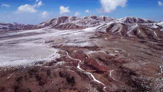 青海雪山拉脊山