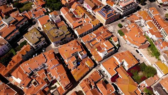 从高处俯瞰欧洲的房屋和街道