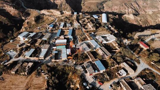 黄土高原的小山村