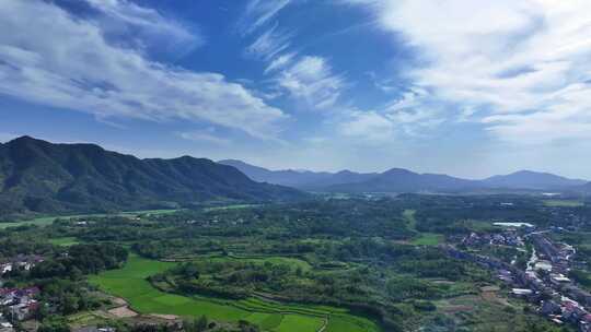 乡村田野航拍全景