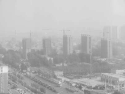 白色 城市 建筑 雾霾