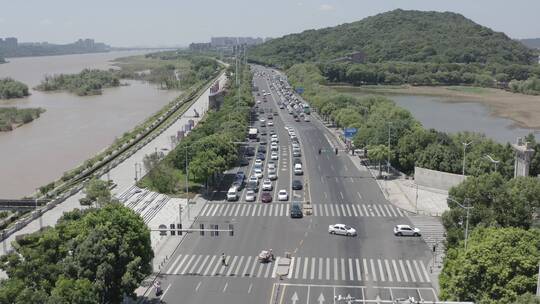 城市  街道 航拍 车流 郊区 交通 公路