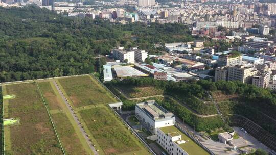 航拍深圳龙华区观澜园林绿化及居住区绿化