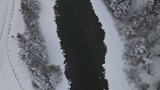 航拍雪山河流森林全景