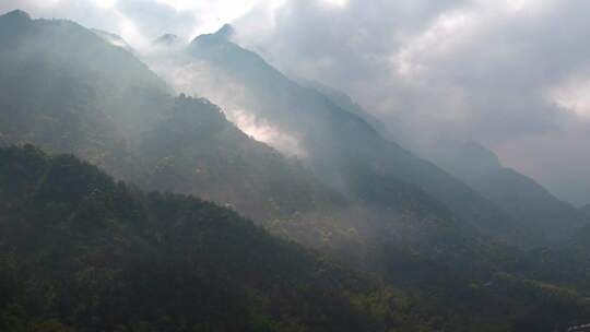 莫干山云雾风景大自然群山环绕云海青山绿水