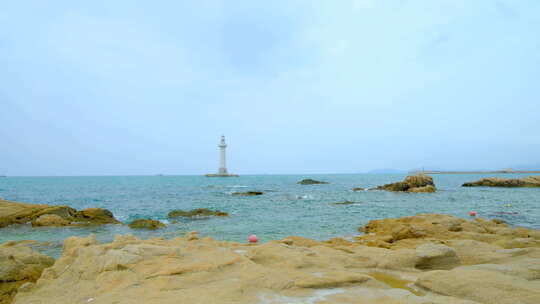 大海 灯塔 礁石 岩石 海浪 海景