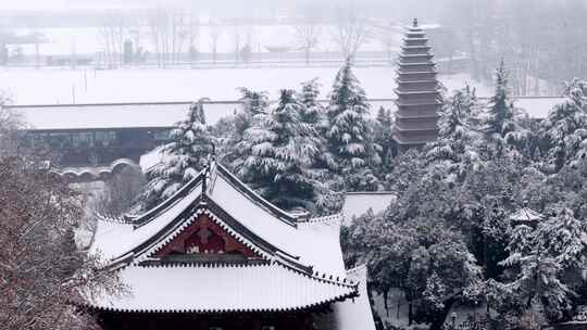 航拍洛阳白马寺雪景