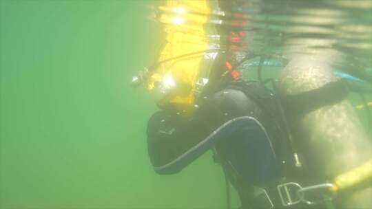 水域救援潜水搜寻视频素材模板下载