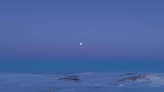 呼伦贝尔草原冬季雪景暮色月夜