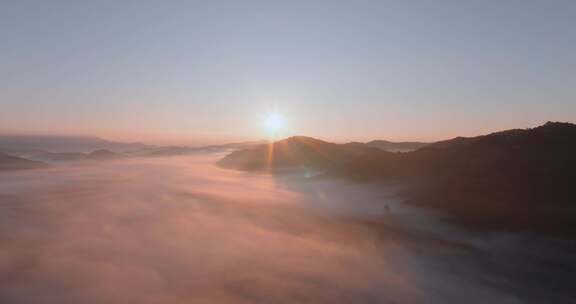 5K-普洱茶山日出，云雾缭绕的茶山