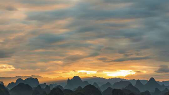 【延时】广西桂林山水乌龙泉绝美日落