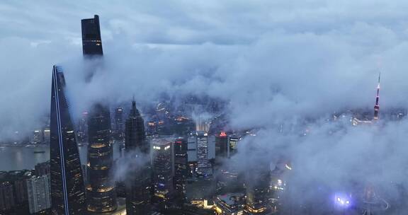 上海夏季平流雾夜景航拍