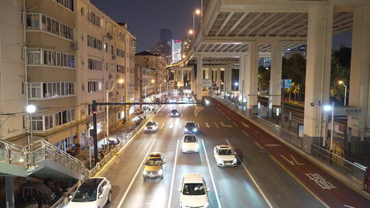 城市高架夜景