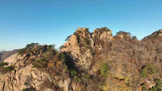 航拍千山山巅石峰景色