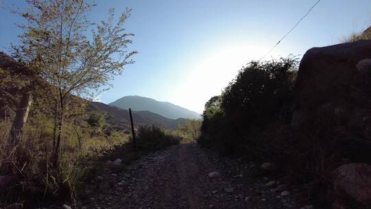 山谷牧区沙石道路行车记录视频素材模板下载