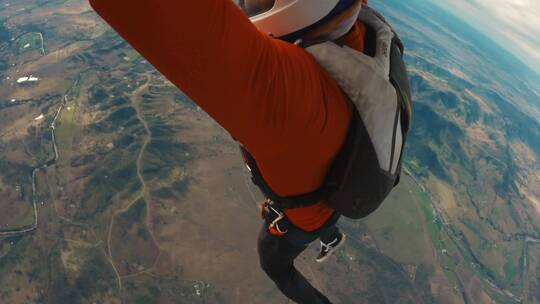 做极限运动跳伞的人视频素材模板下载