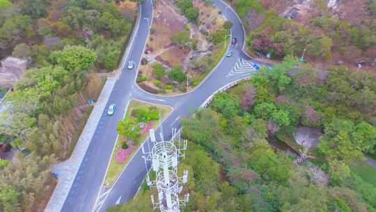 山林间的公路航拍视角全景