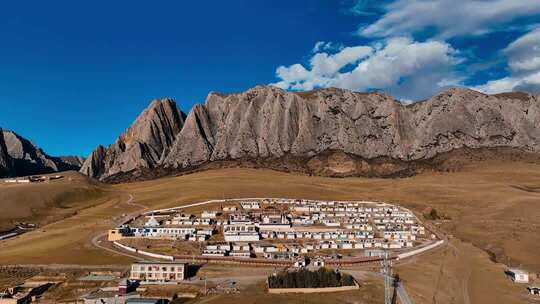 甘南甘加秘境白石崖寺藏传佛教