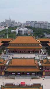 竖版航拍山东聊城护国隆兴寺