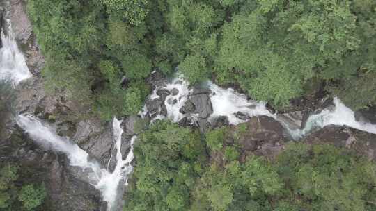 瀑布水流山泉水大自然自然风景自然风光