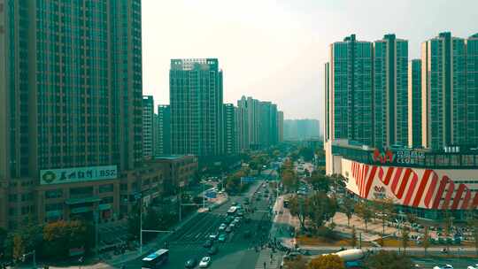 扬州商城地铁平移视角