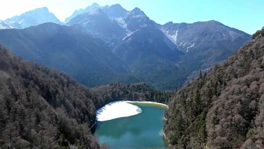 川西康定市昌坝海高原湖泊