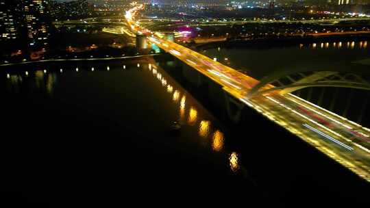 杭州钱塘江九堡大桥夜景车流延时