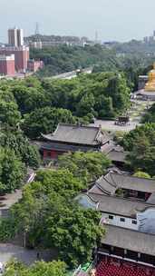 竖屏航拍重庆华岩旅游风景区华岩寺