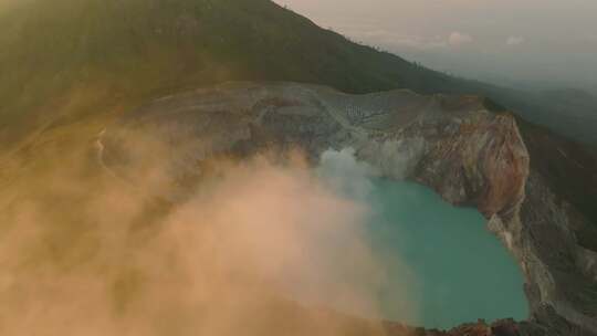 活火山全景 印尼火山