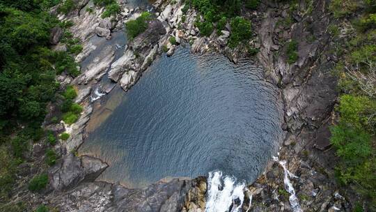 海南陵水黎族自治县大里瀑布航拍特写