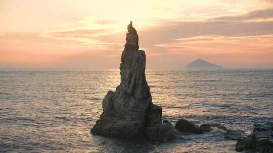 浪 海浪拍打岩石 海浪拍打礁石