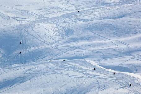 节奏起伏 情感 跳跃节奏 高低起伏 霓