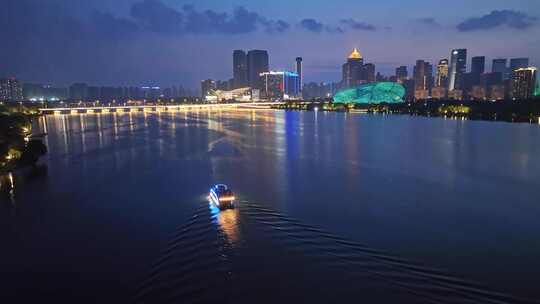 4K航拍沈阳夜景浑河轮船休闲浑南夜市视频素材模板下载