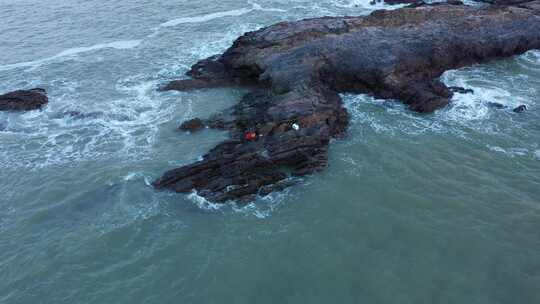 大海岩石海钓