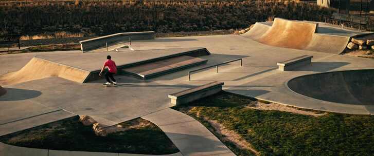 Ledge Grind，滑板公园，滑板，