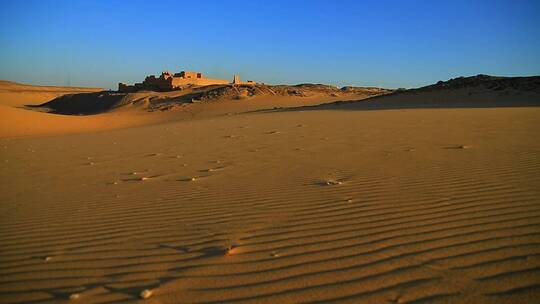 沙漠中的修道院