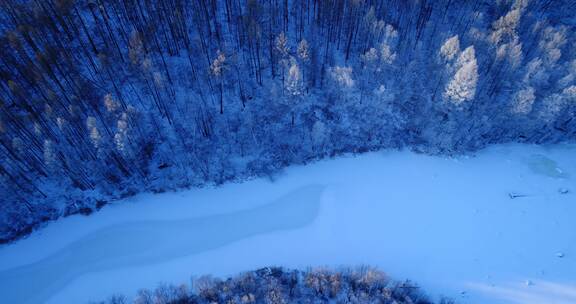 航拍大兴安岭林海雪原冰河风光