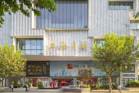 上海书城上海福州路书城车流人流延时摄影