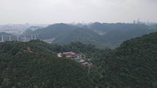 航拍贵阳黔灵山4A景区