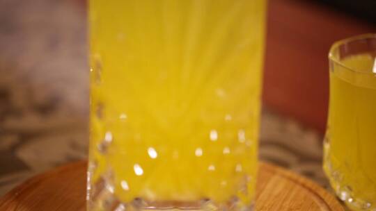 玻璃瓶玻璃杯冰箱水瓶装果汁
