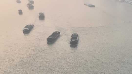 航拍上海清晨  黄浦江船只