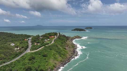 航拍泰国普吉岛拉威蓬贴海岬海滨公路风光