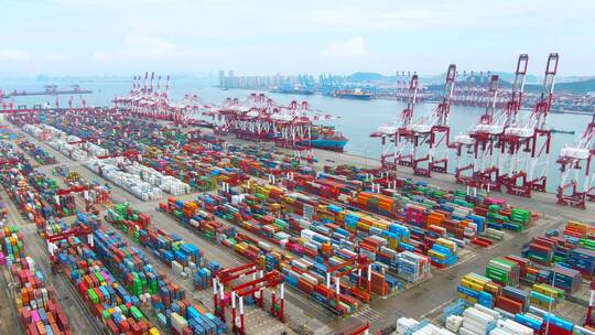 航拍港口码头轮船-货轮集装箱国际贸易