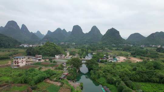 广西壮族自治区桂林市阳朔遇龙河漂流