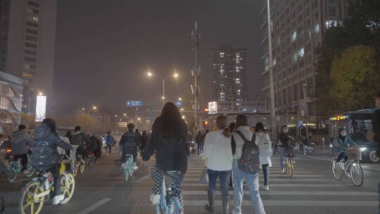 车流人流夜景 城市夜晚空镜