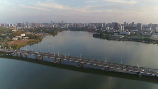 航拍武汉东湖城市远景