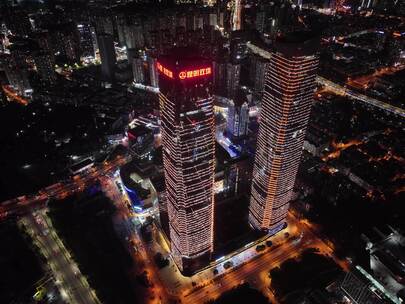 云南万达昆明双塔夜景西山区航拍延时城市夜