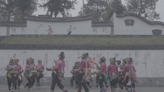 云南彝族舞蹈