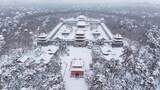 辽宁沈阳北陵公园清昭陵大雪中古建筑航拍高清在线视频素材下载