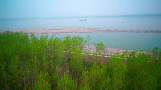 长江沿岸风光